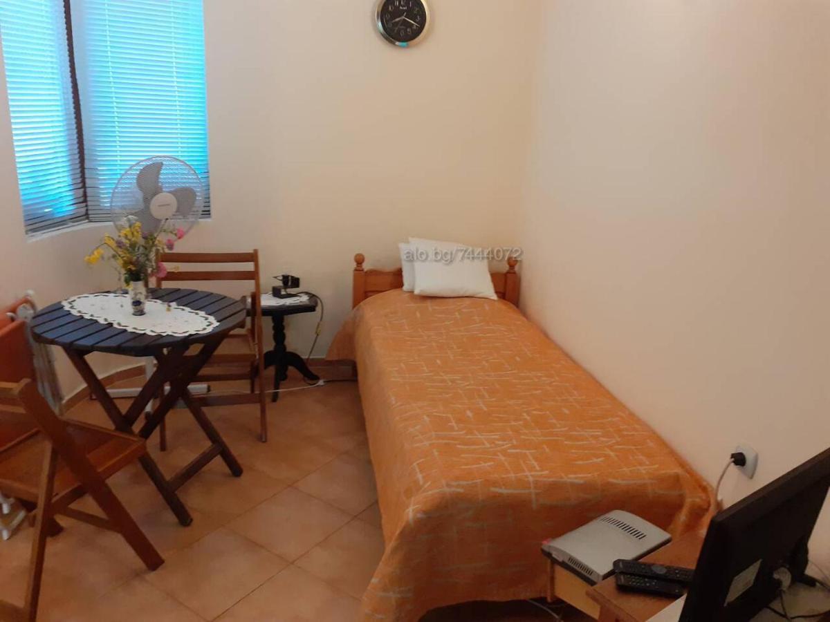 Private Studio Intsaraki - Sveti Vlas Exterior photo
